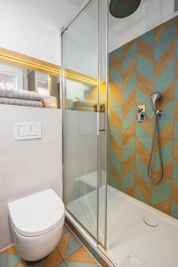 Kairos Apartments - Spodek - 100 M Od Spodka カトヴィツェ エクステリア 写真