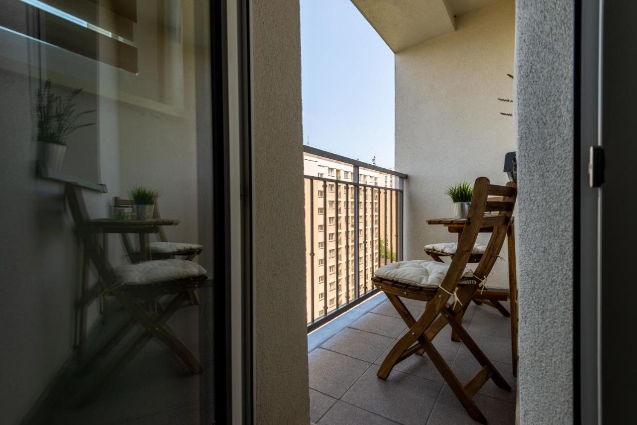 Kairos Apartments - Spodek - 100 M Od Spodka カトヴィツェ エクステリア 写真
